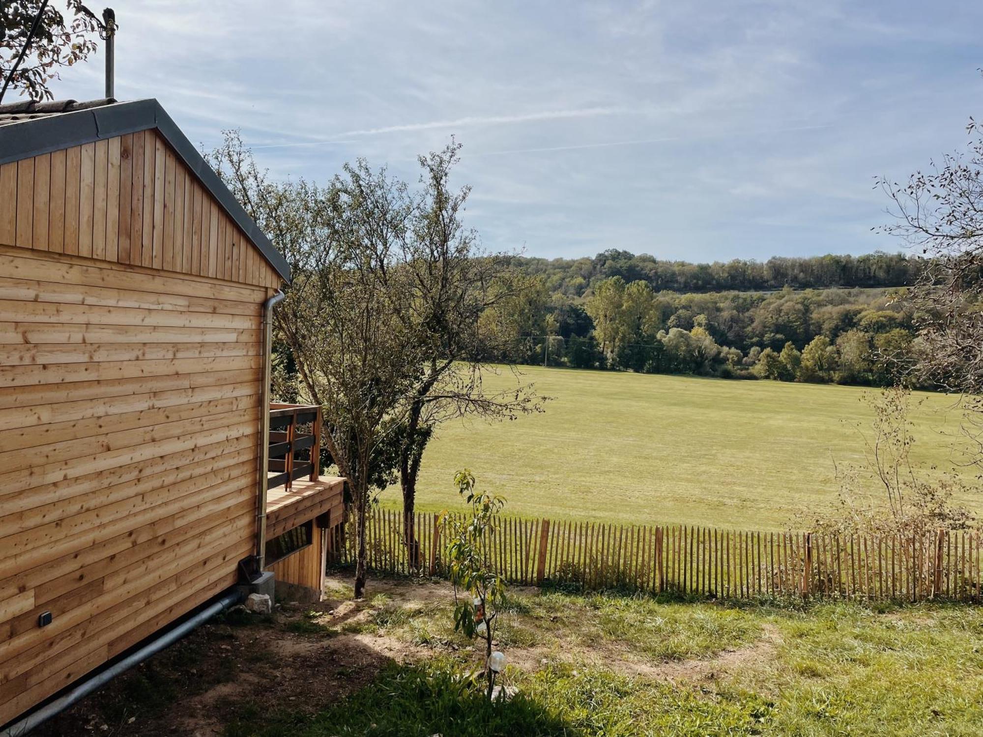 Villa Little Loue, Au Bord De La Riviere Chenecey-Buillon Exterior foto